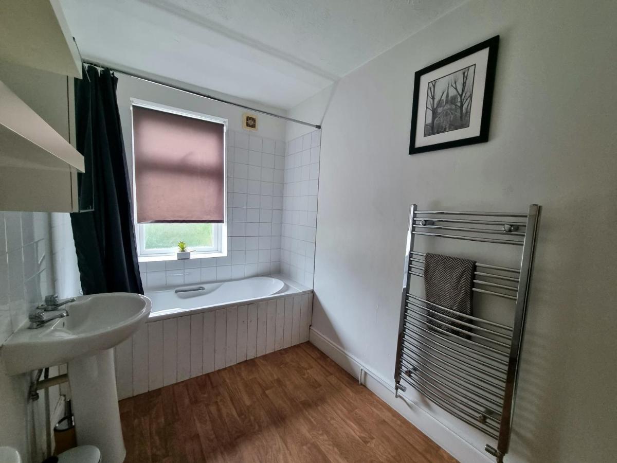 Knighton House Villa Leicester Esterno foto