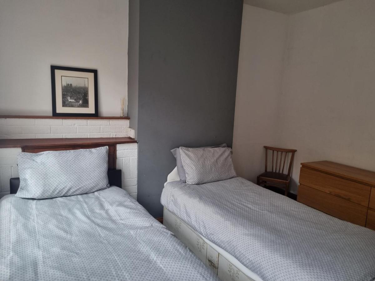 Knighton House Villa Leicester Esterno foto